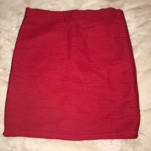 Red ribbed pencil skirt